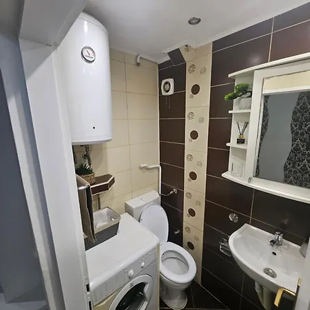 Ema Apartment *
