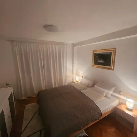 Apartment Ema *